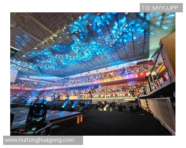 大阪与阿德莱实时对决精彩回顾及赛况分析