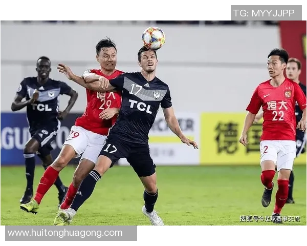 广岛三箭迎战中央海岸展现足球魅力争夺胜利荣耀之战